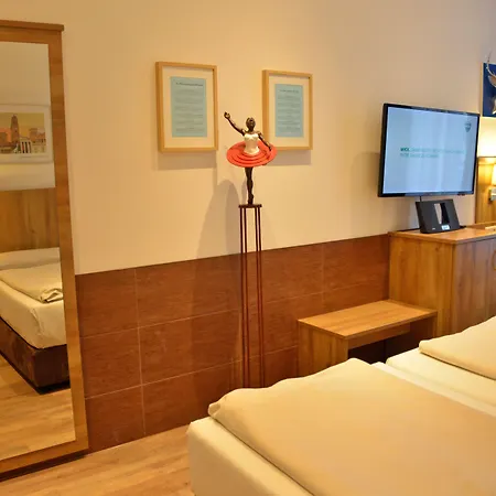 Szálloda Arthotel 3*