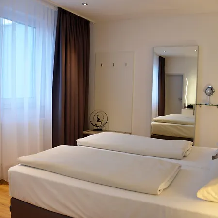 Arthotel 3*