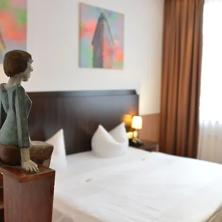 アートホテル ホテル 3*