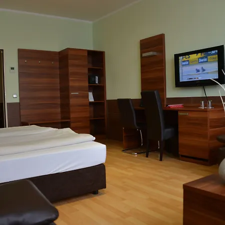 ホテル アートホテル 3*