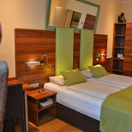 ホテル アートホテル