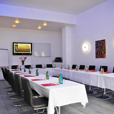 Arthotel Hotel 3*